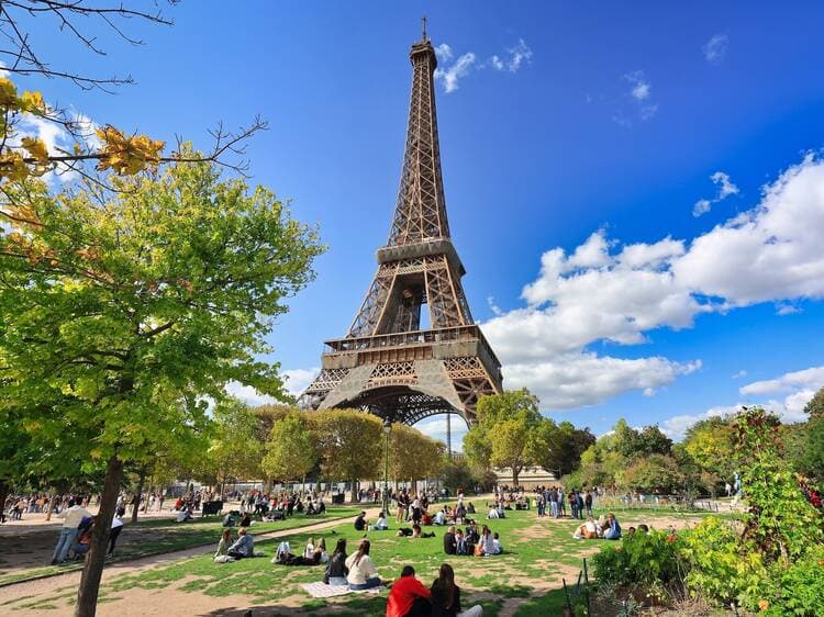 Paris crew