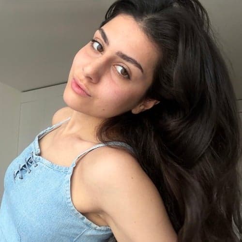 Nella K.