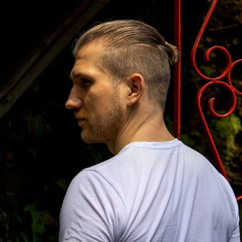 Max R.
